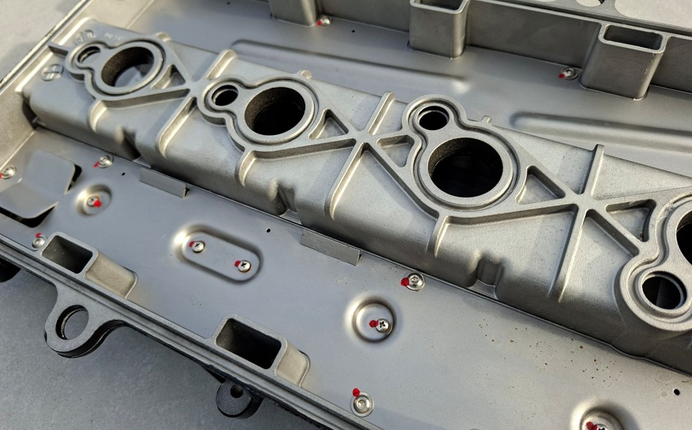 A-Zperformance Carbon-Silver Valve Cover Kit SAAB 9-3 1.8 2.0 Petrol 2003-2011 B207