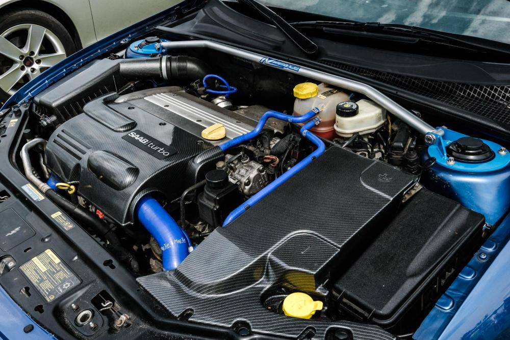 SAAB Engine Bay Design