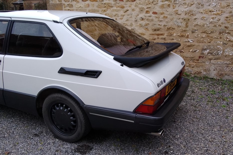 SAAB 900 Airflow Carlsson hátsó légbeömlő burkolat replika 2db 1978-1993